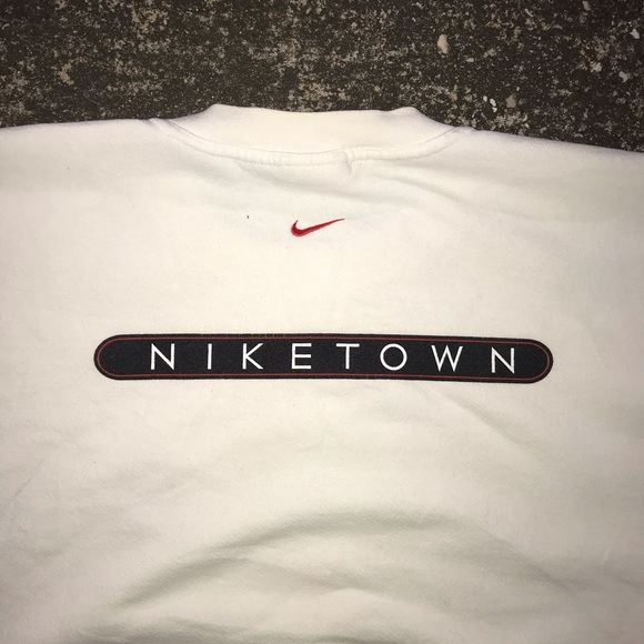 Nike town sweater vintage Nike sweater lon… - Picture 7 of 9